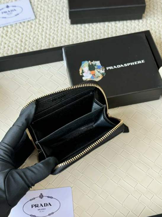Picture of Prada Wallets _SKUfw175674348fw